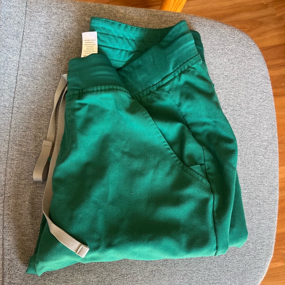 Figs small Zamora jogger pants petite